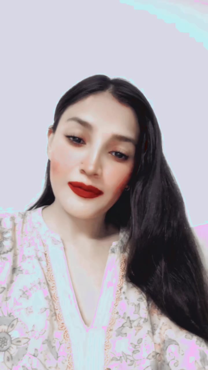 @Angel Queen 👑 is back 🤨