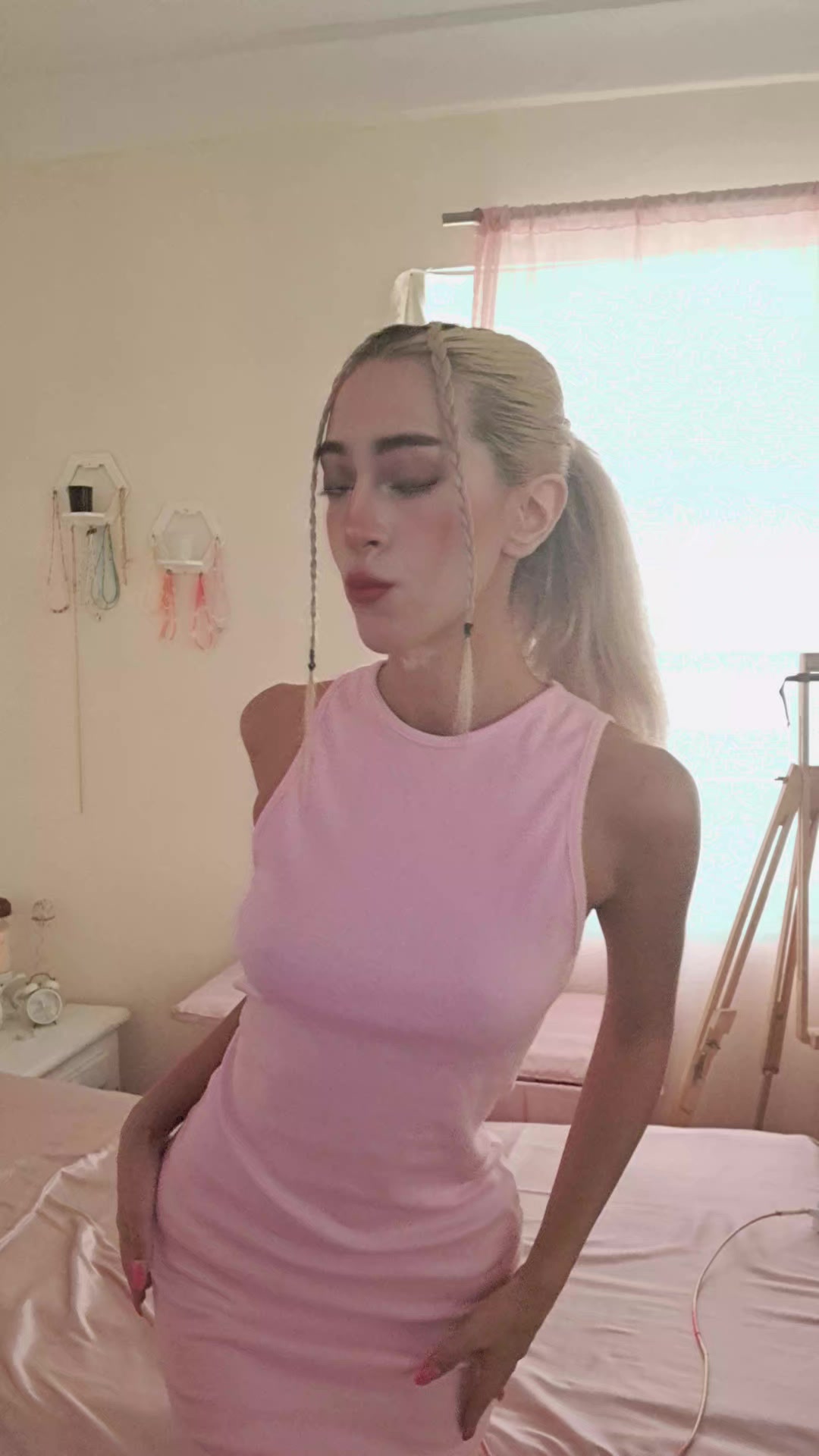 @Niusha