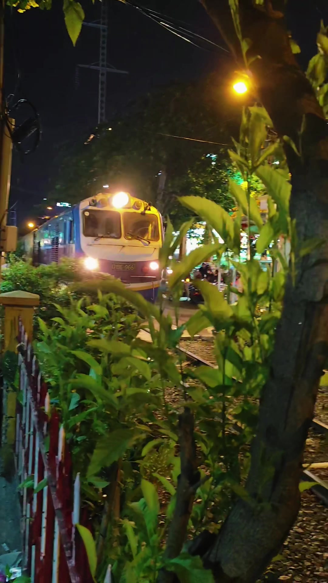 @T&acirc;n Th&iacute;ch T&agrave;u