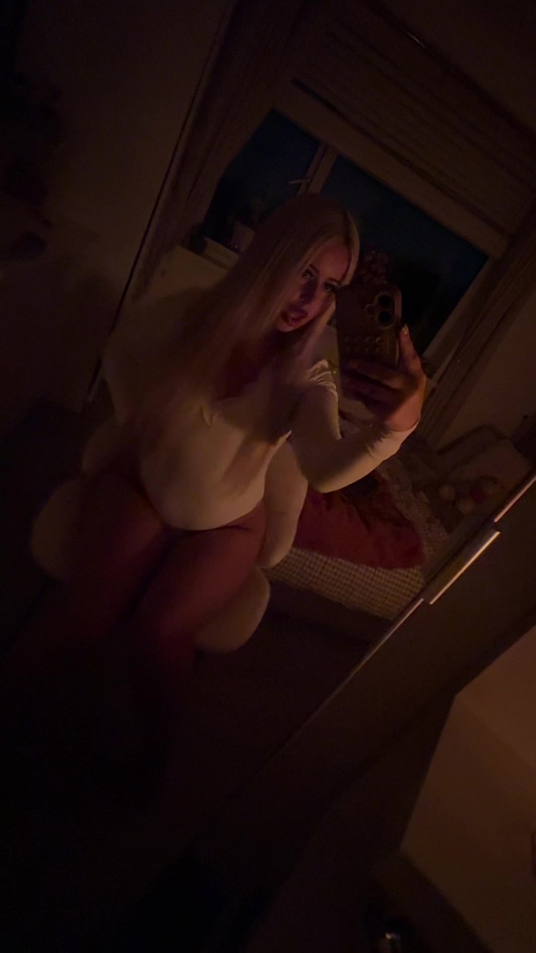 @⃟