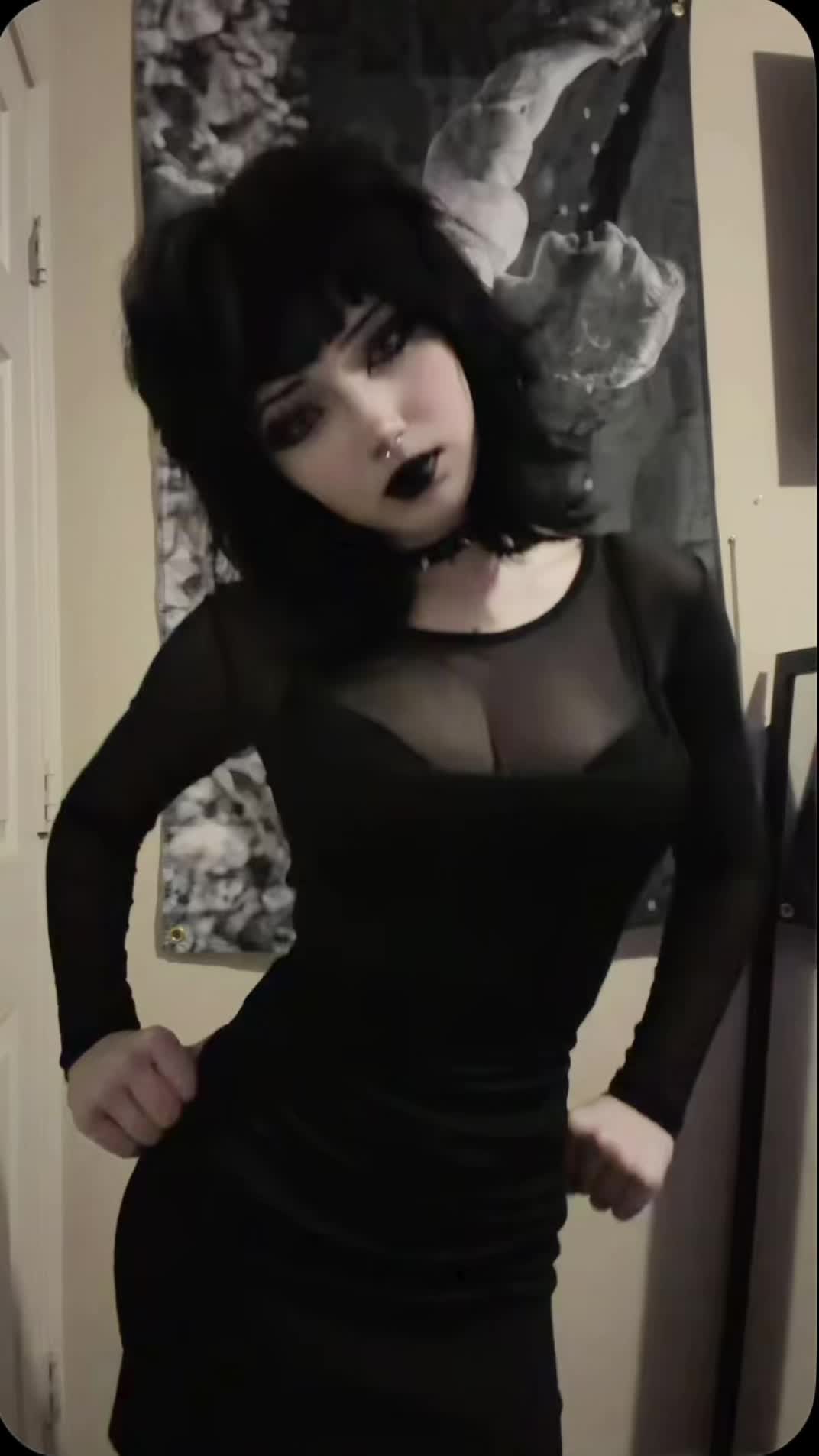 @𝔄𝔯𝔦 𝔍𝔢𝔞𝔫𝔫𝔢 🧛🏻&zwj;♀️🦇