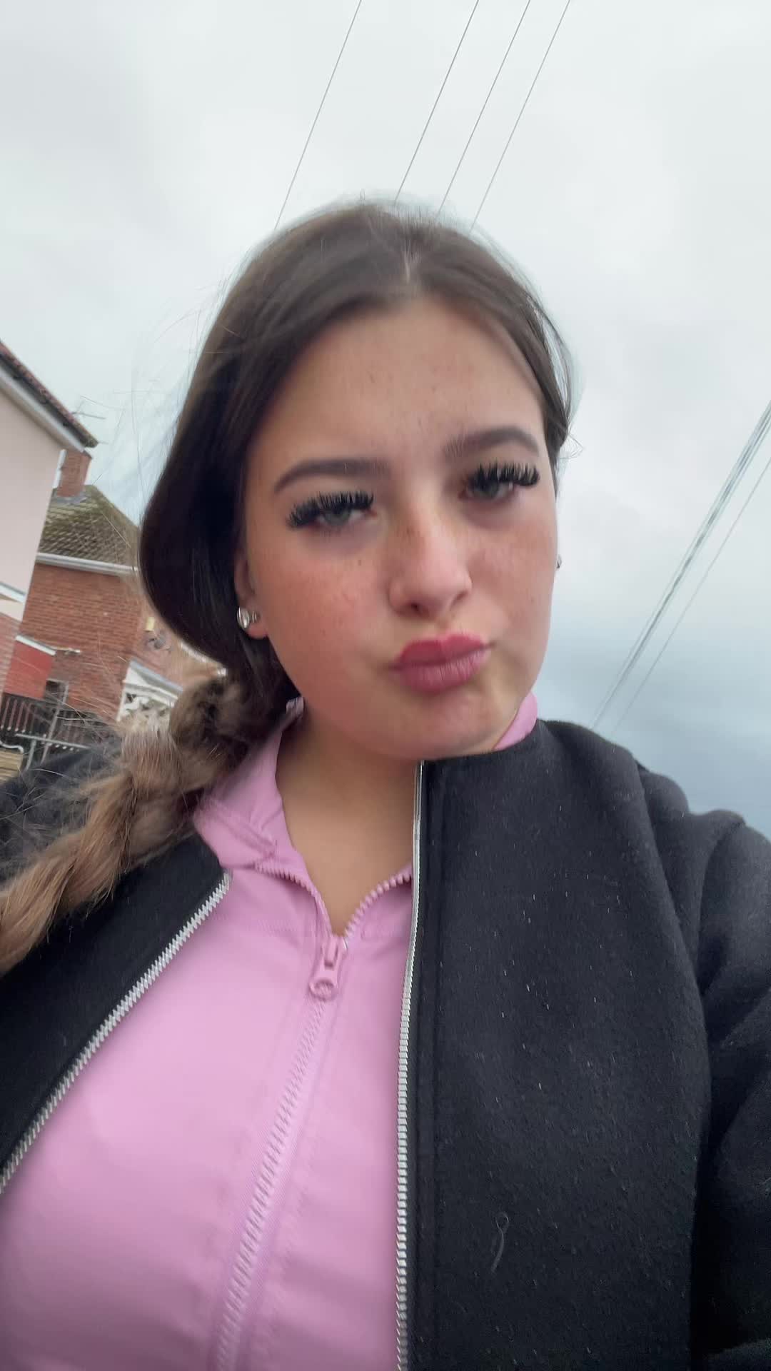 @Evie grace🥰