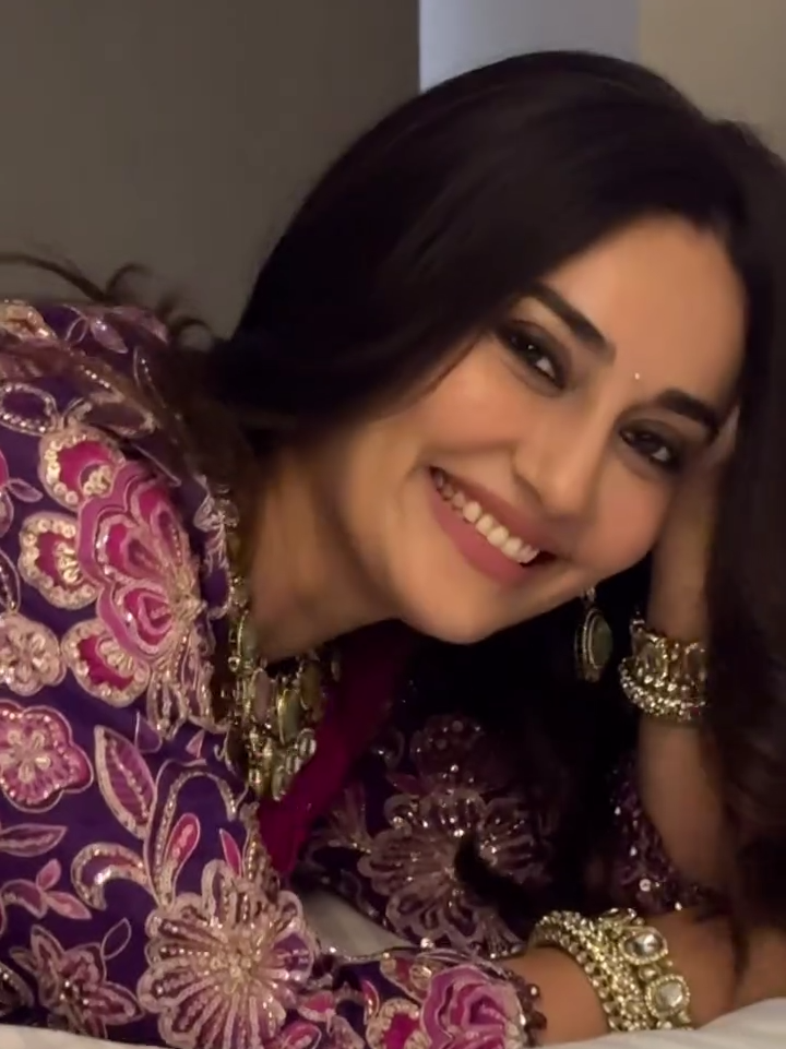 @Surbhi Jyoti