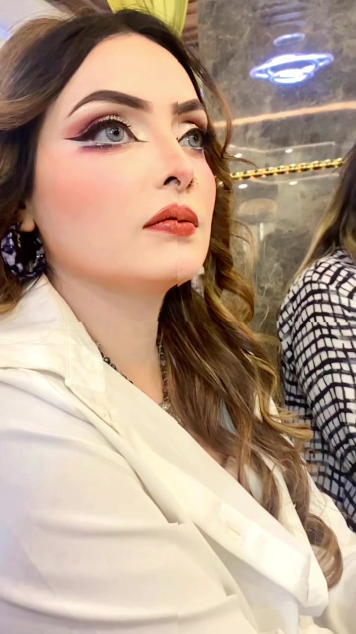 @Nazakat mekeup artist