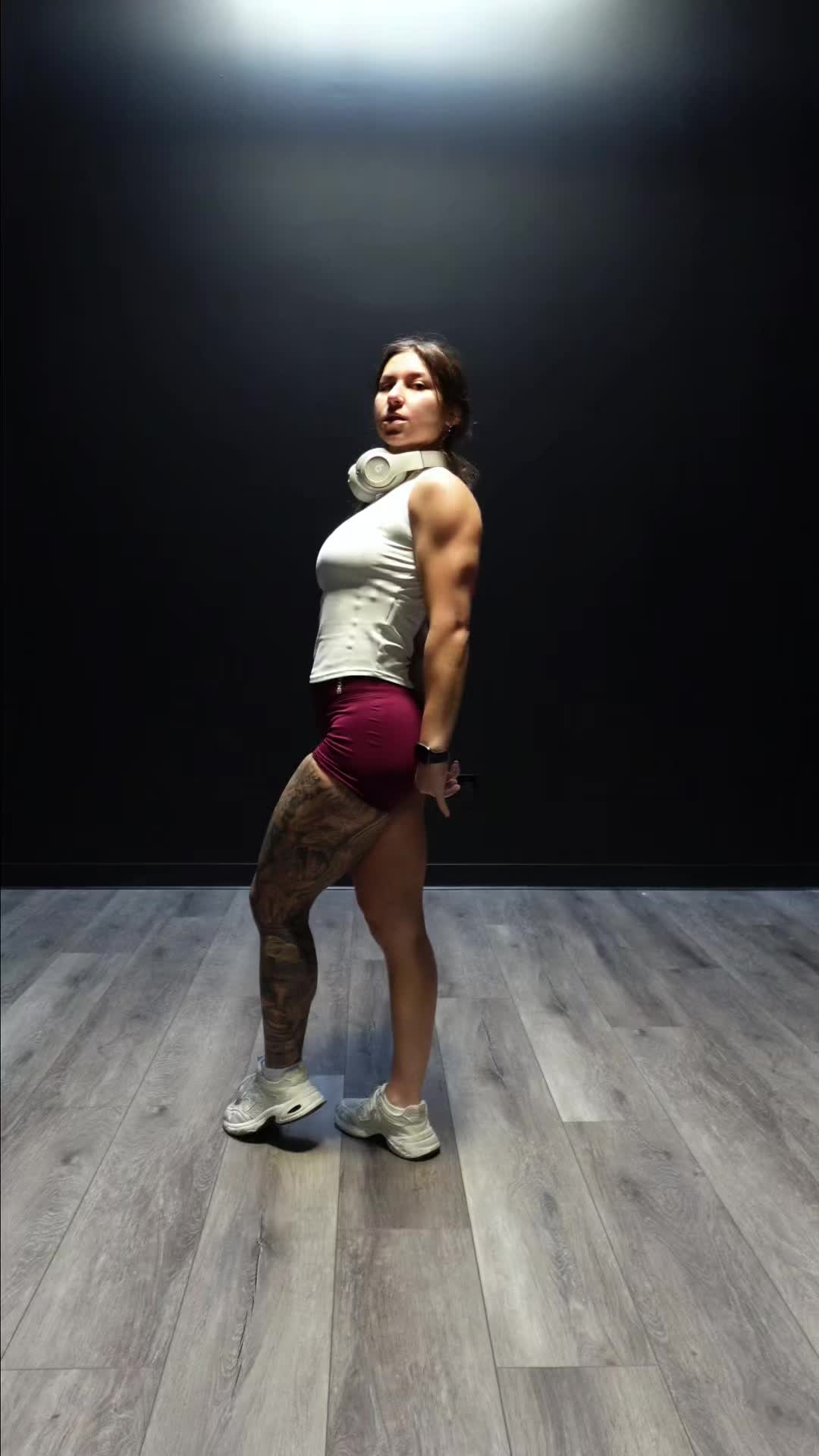 @adrianaciani