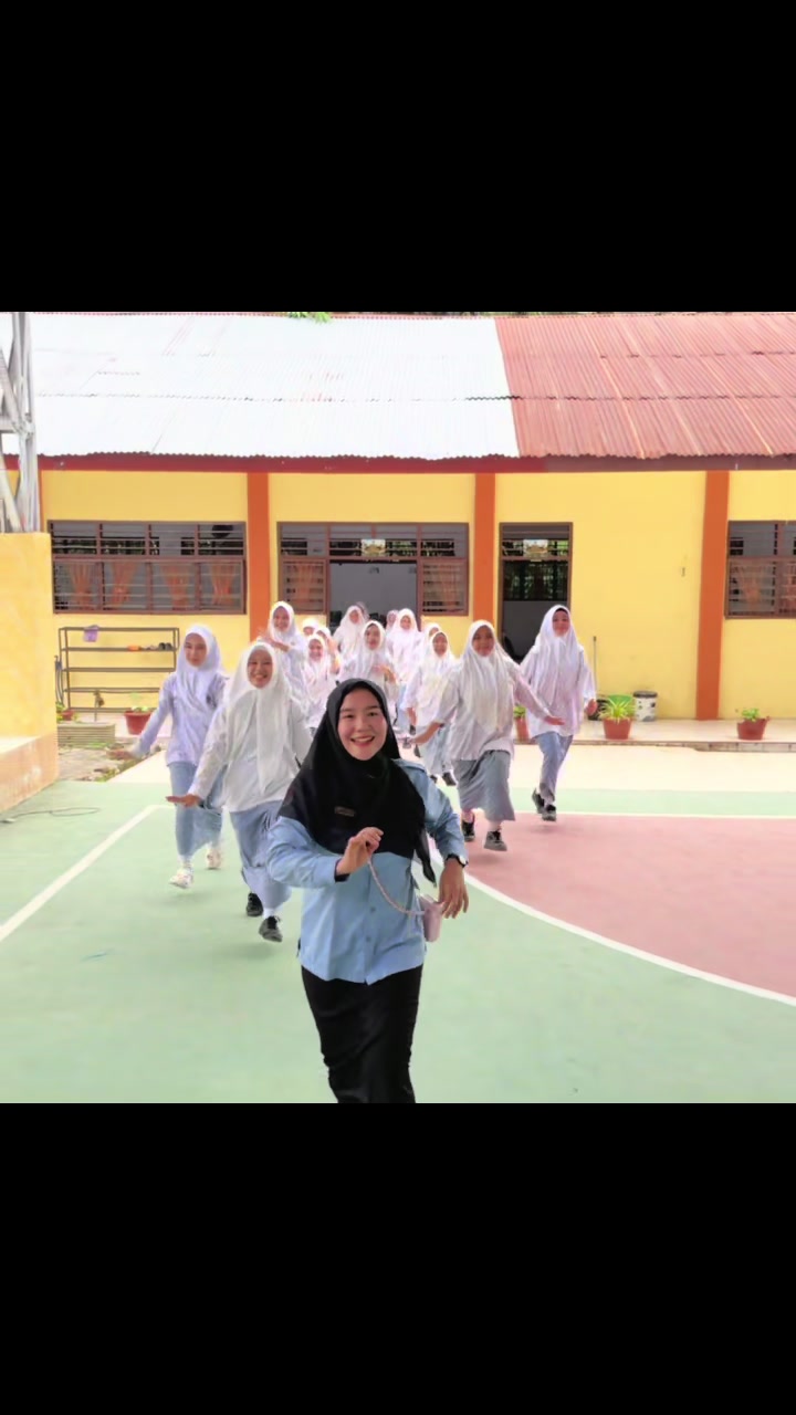 @Meiliza Hijratti S.Pd