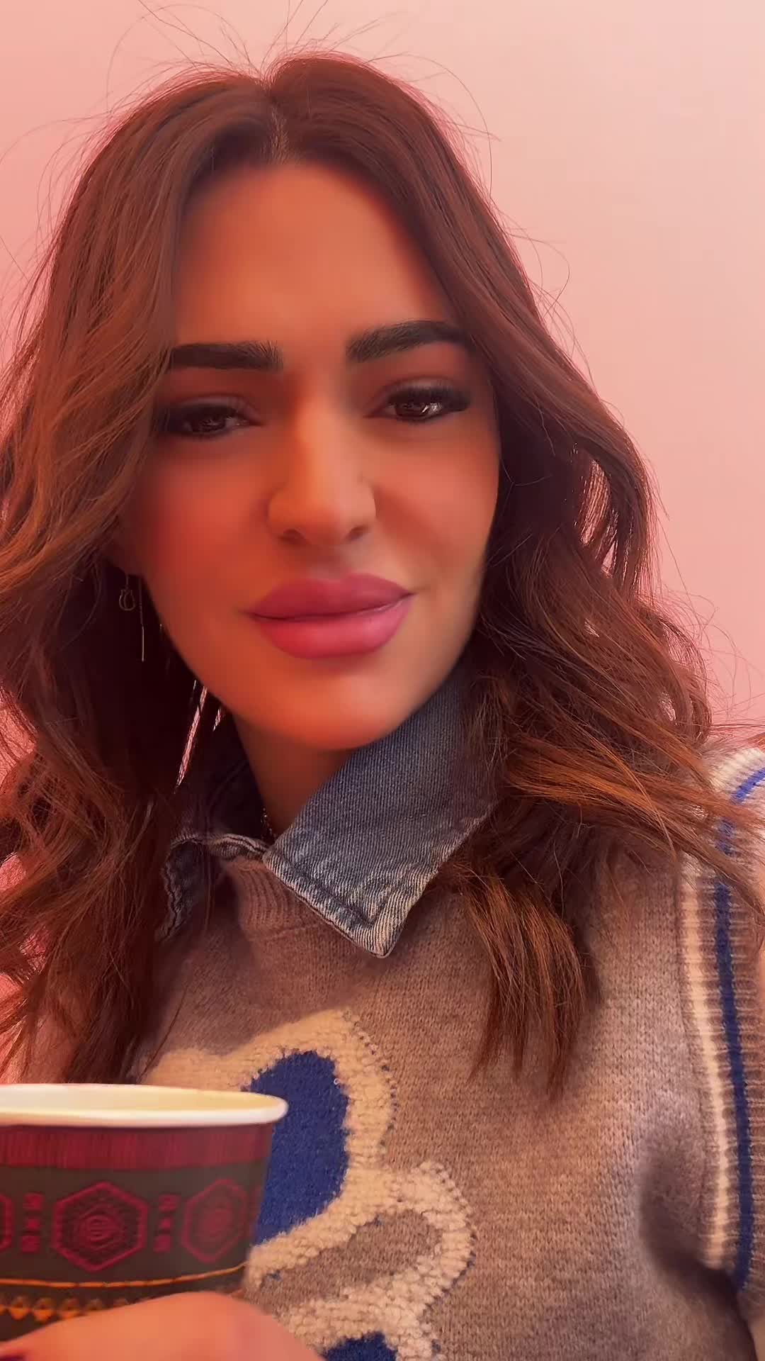 @Veee✨