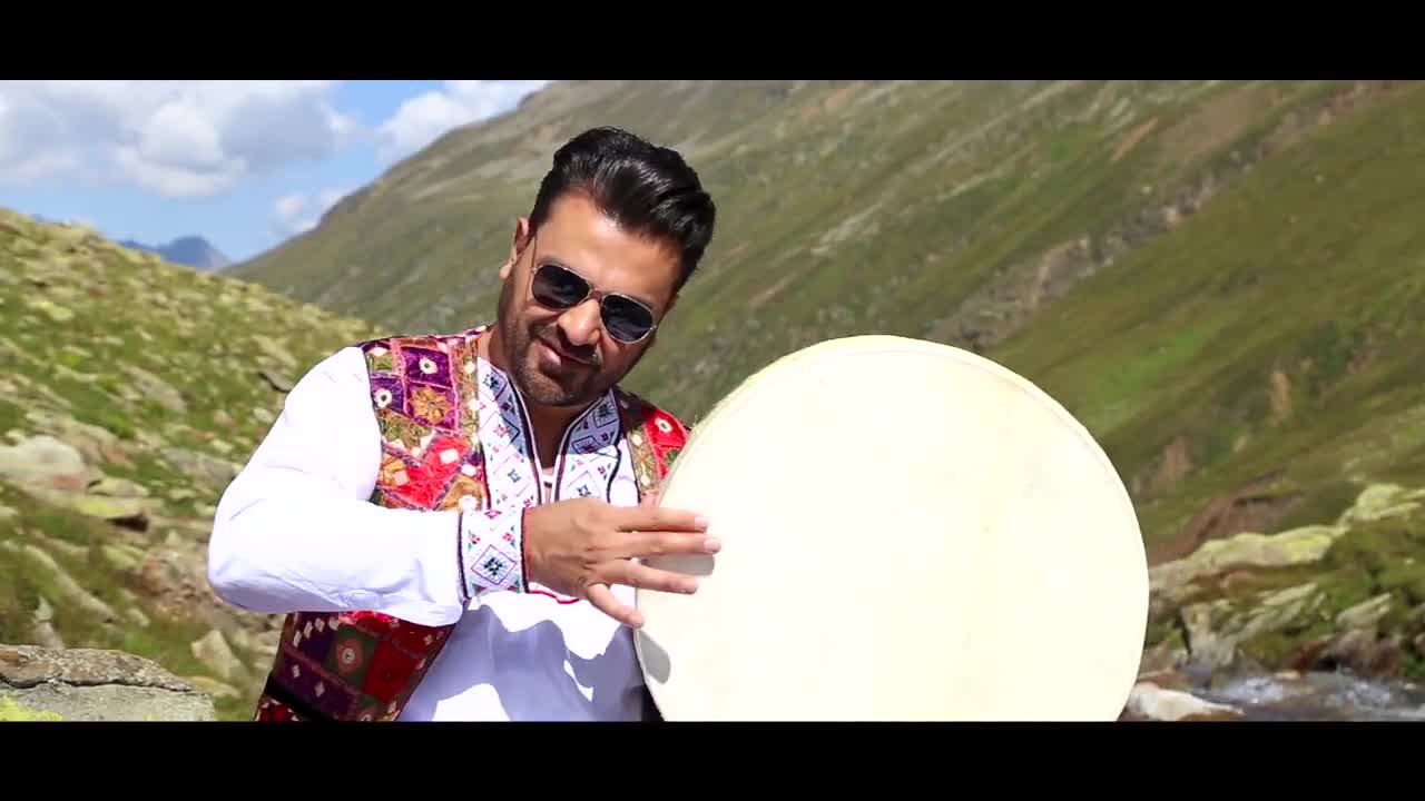 @ɾɑʍ&iacute;ղ ɑԵɑՏհ ʍմՏ&iacute;ϲ 🎙