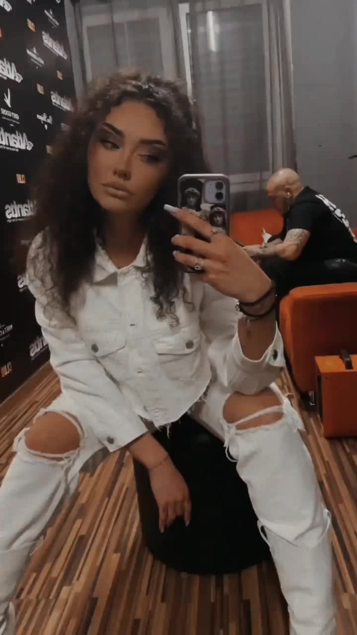 @user99844386714