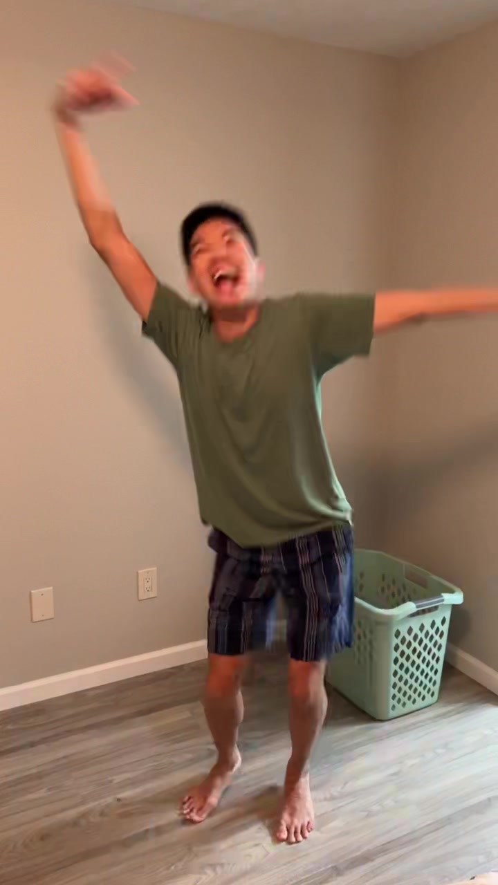 @Lynn L&ecirc;
