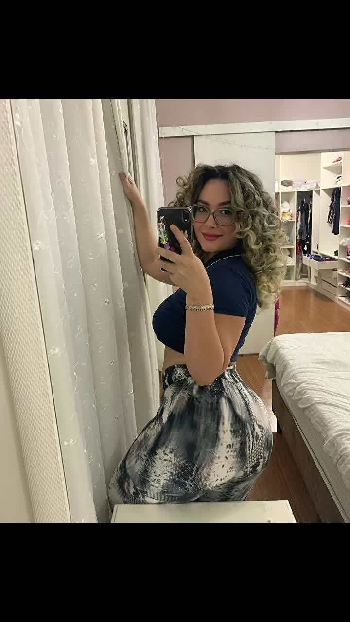 @karolmarimarr