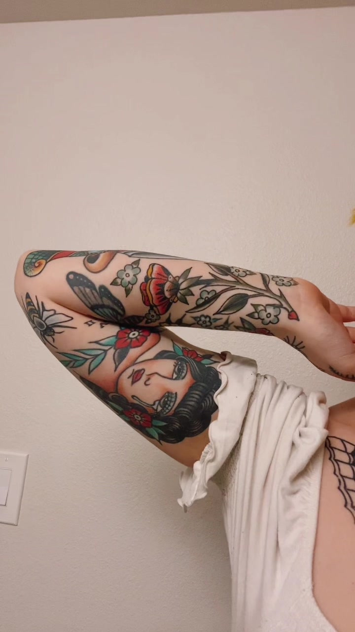 @violettemars