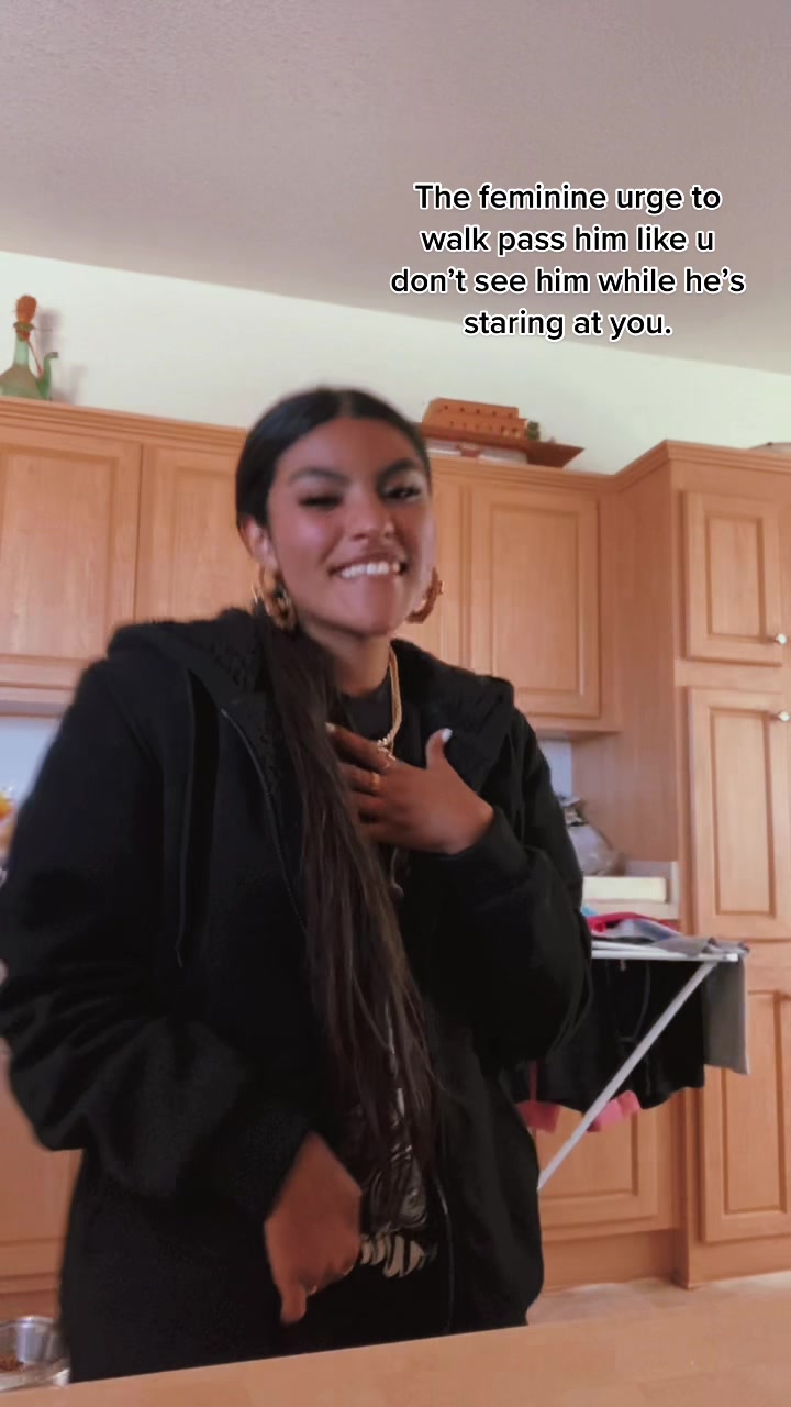 @𝔈𝔪𝔦𝔩𝔶💃🏽✍🏽