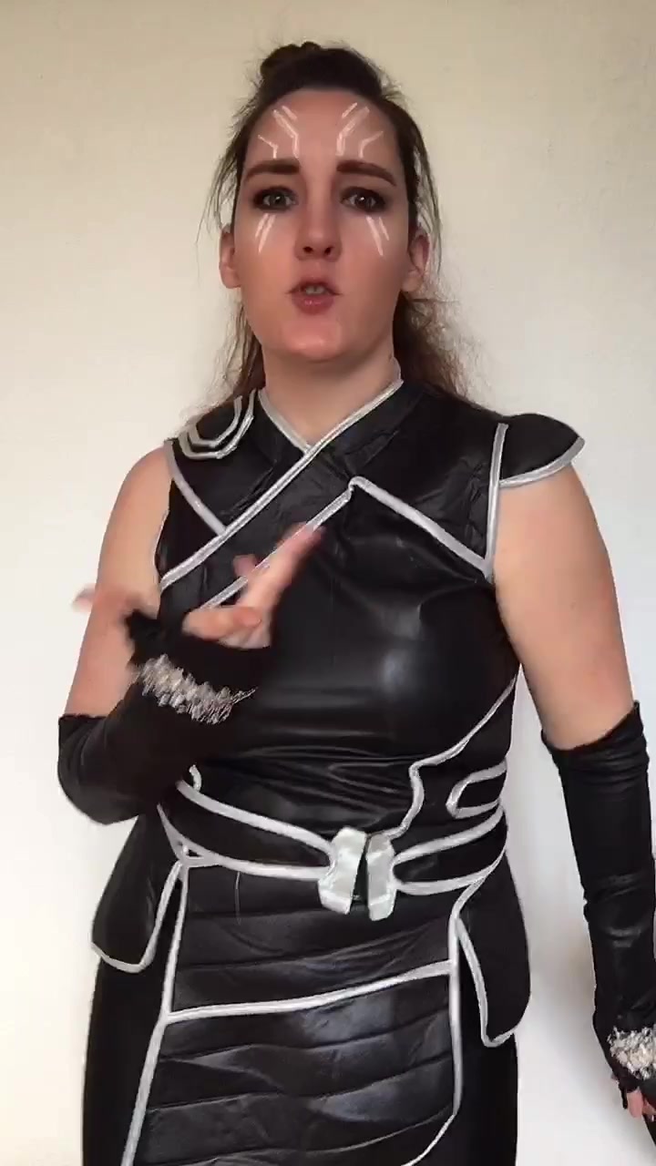 @The girl who cosplays