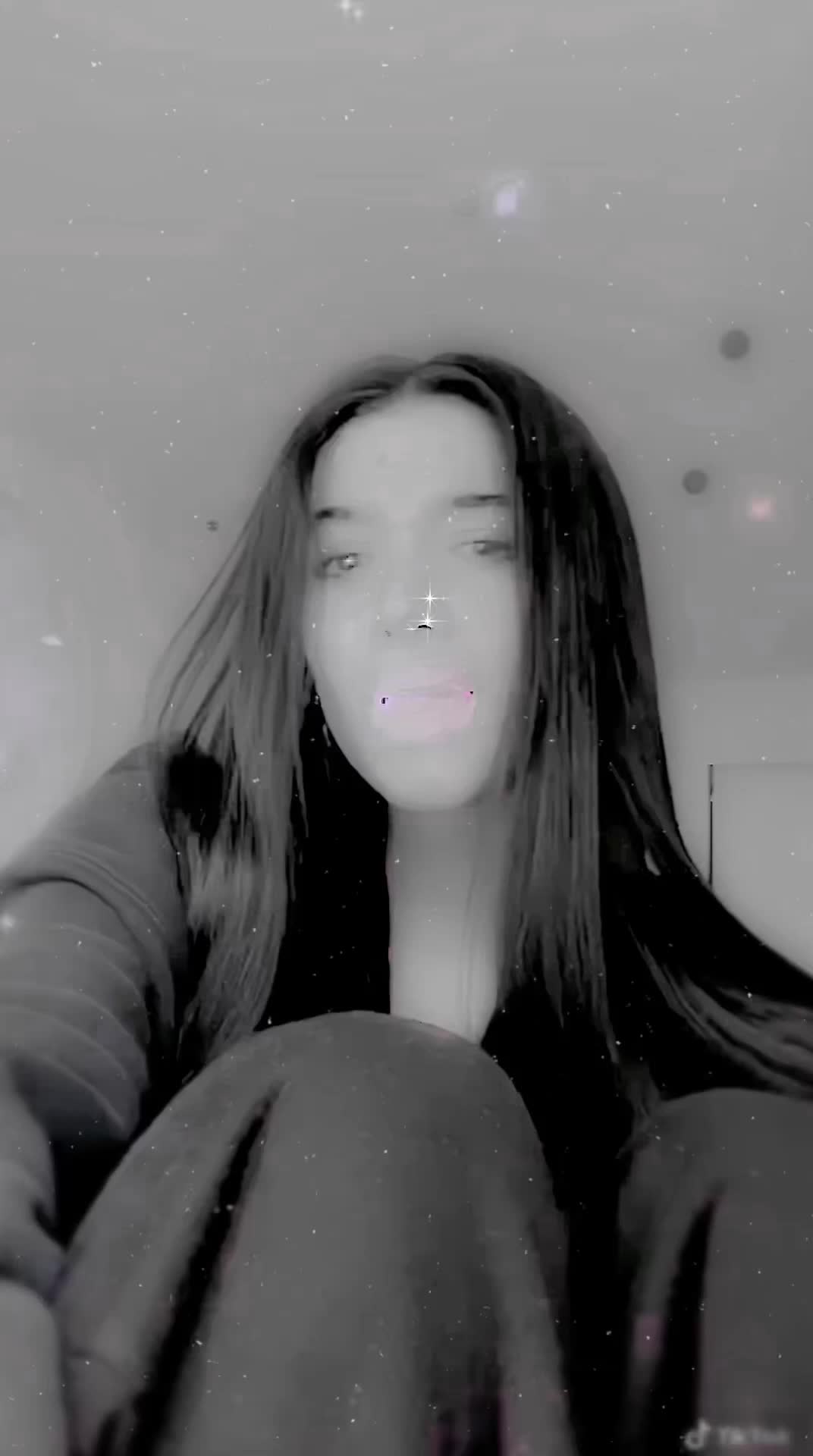 @— frankie ୭̥⋆*