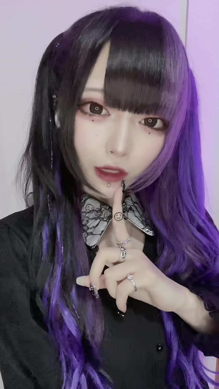 @黒魅らら