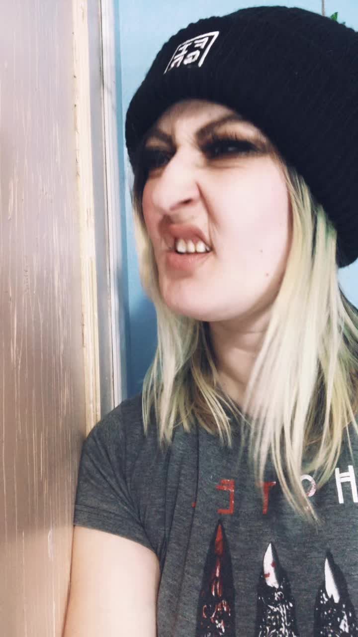 @Sara 🇨🇦