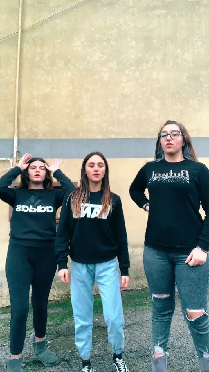 @_3.girls._