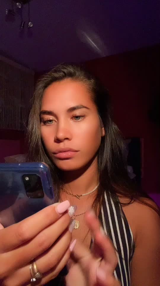 @onakuhereitiellis
