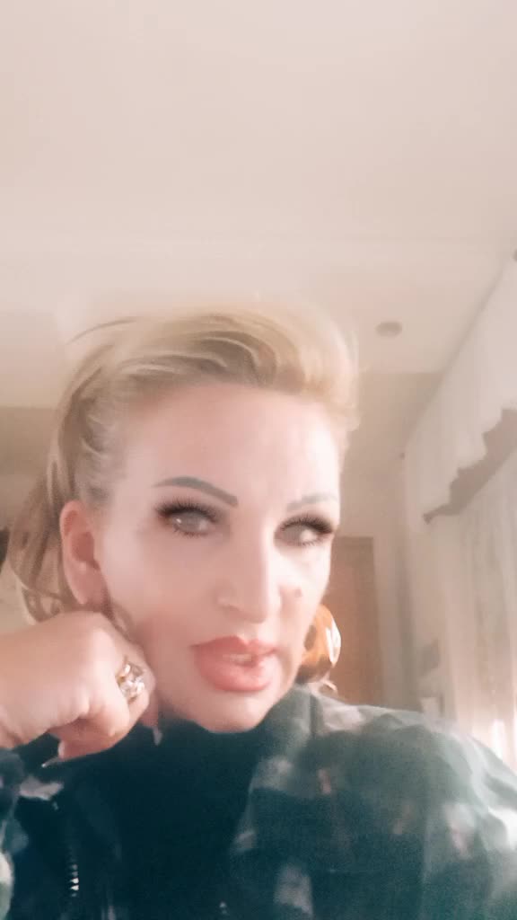 @Paola 65