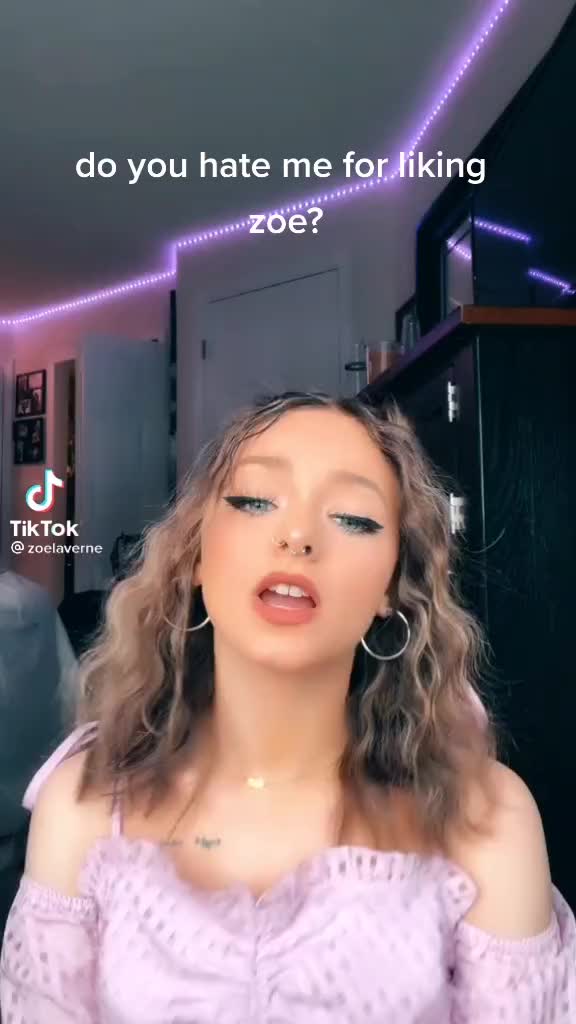 @caroline