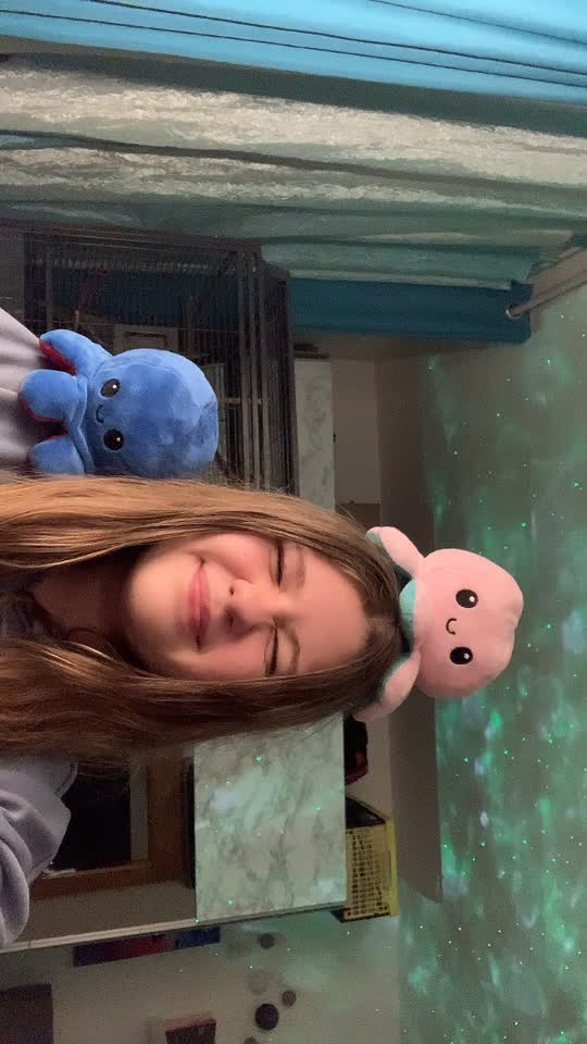 @Karo❤️🤞🏻