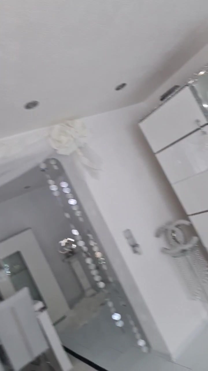 @Mrs.Blondina