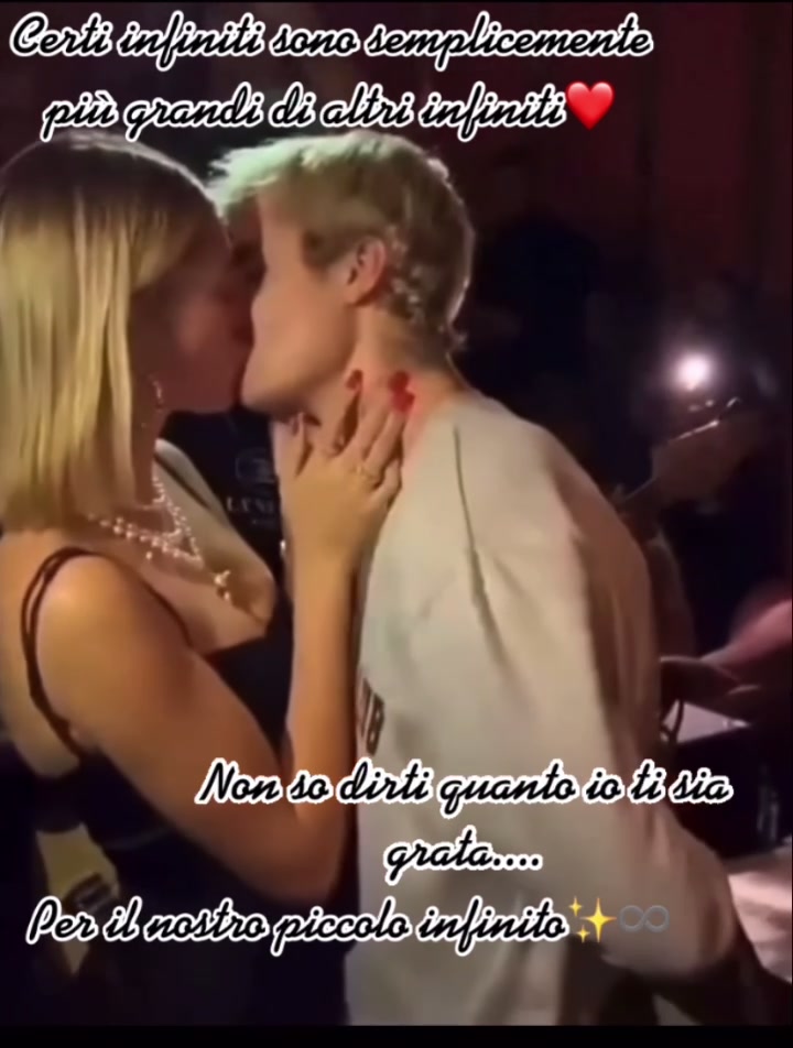 @𝑚𝑜𝑑𝑒𝑙 𝑒𝑑𝑖𝑡💘