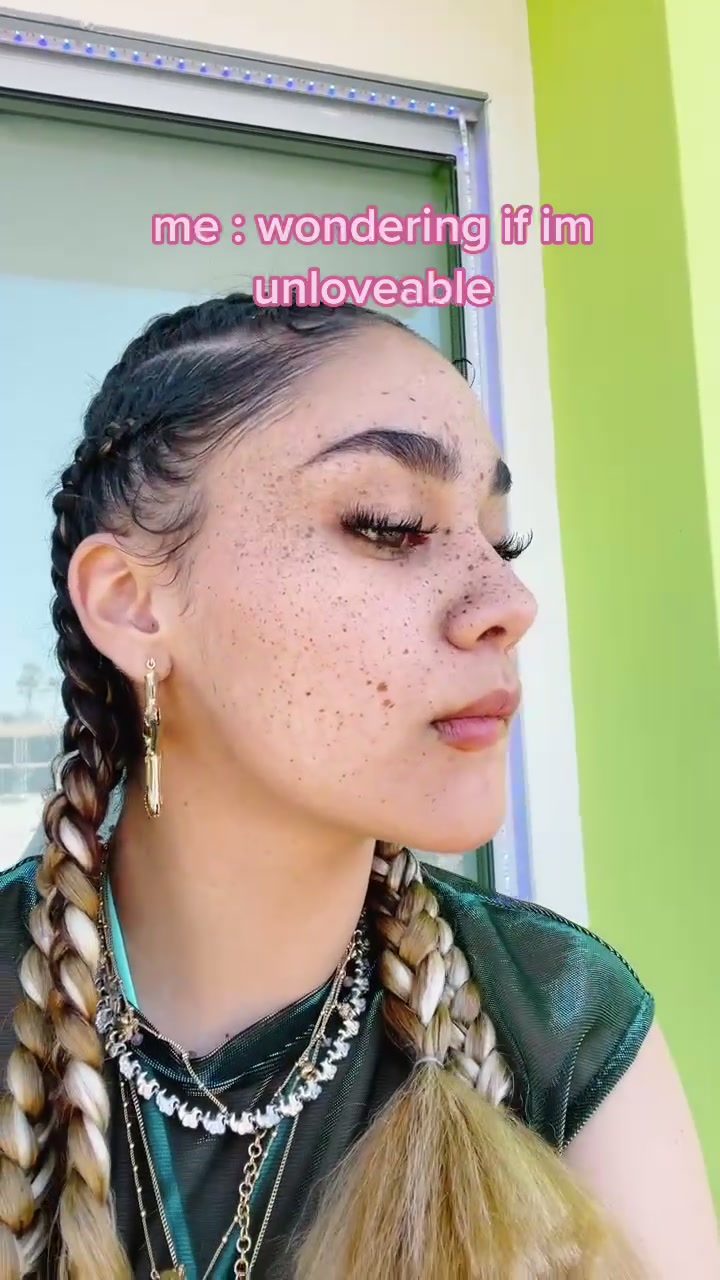 @thealexamontes