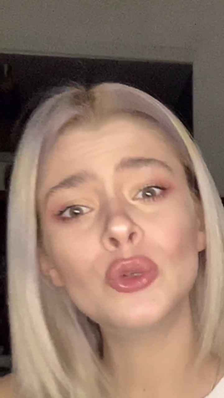 @🧟AKSEL🧟