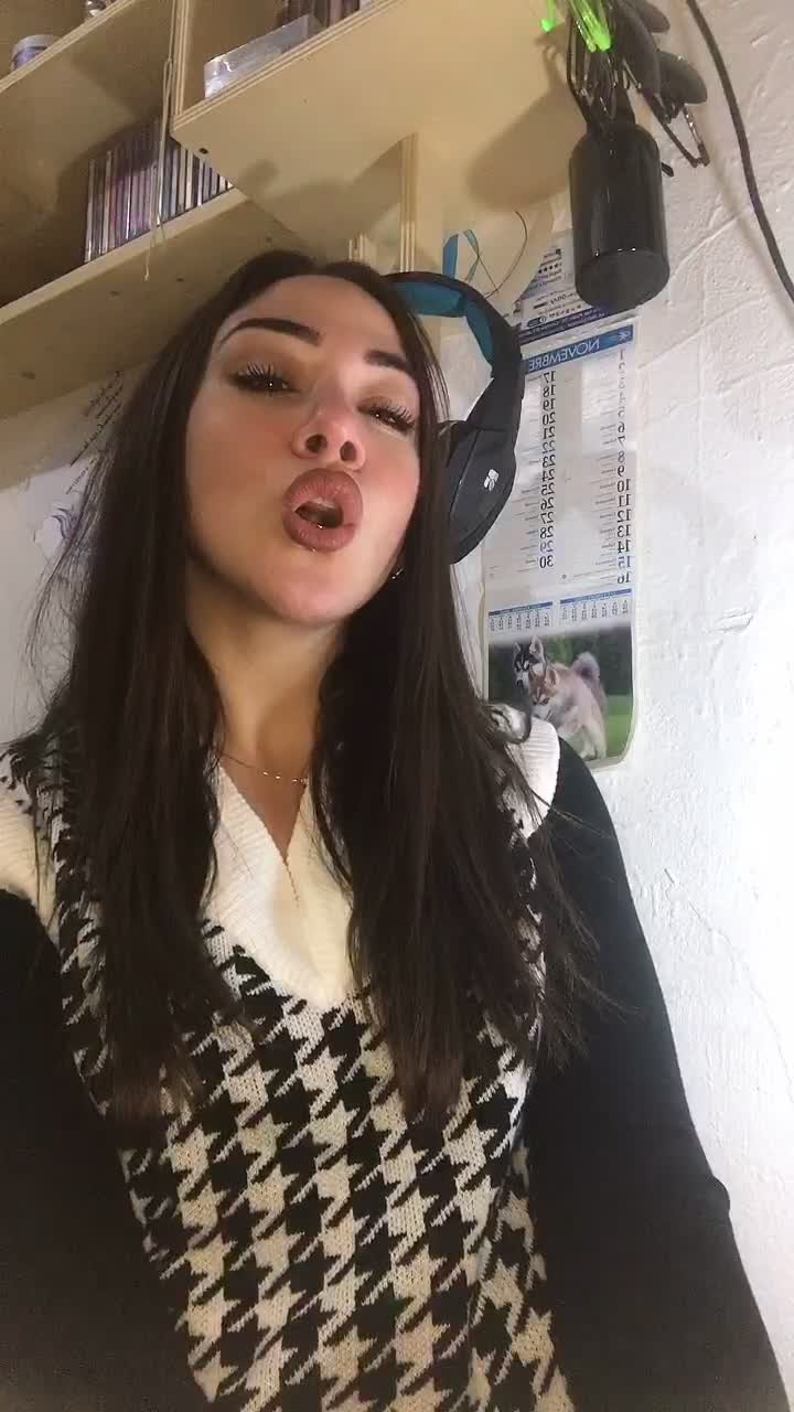 @Alessandra MariaJos&eacute;