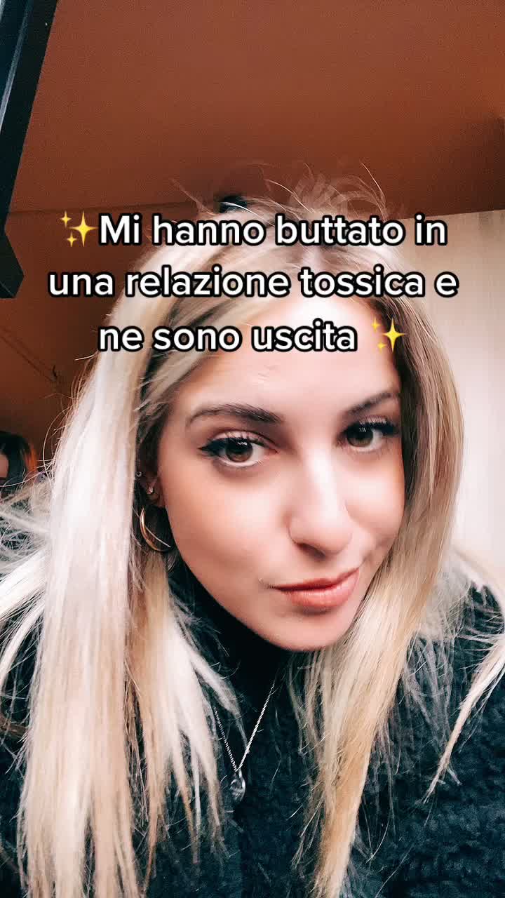 @Elenadellamico