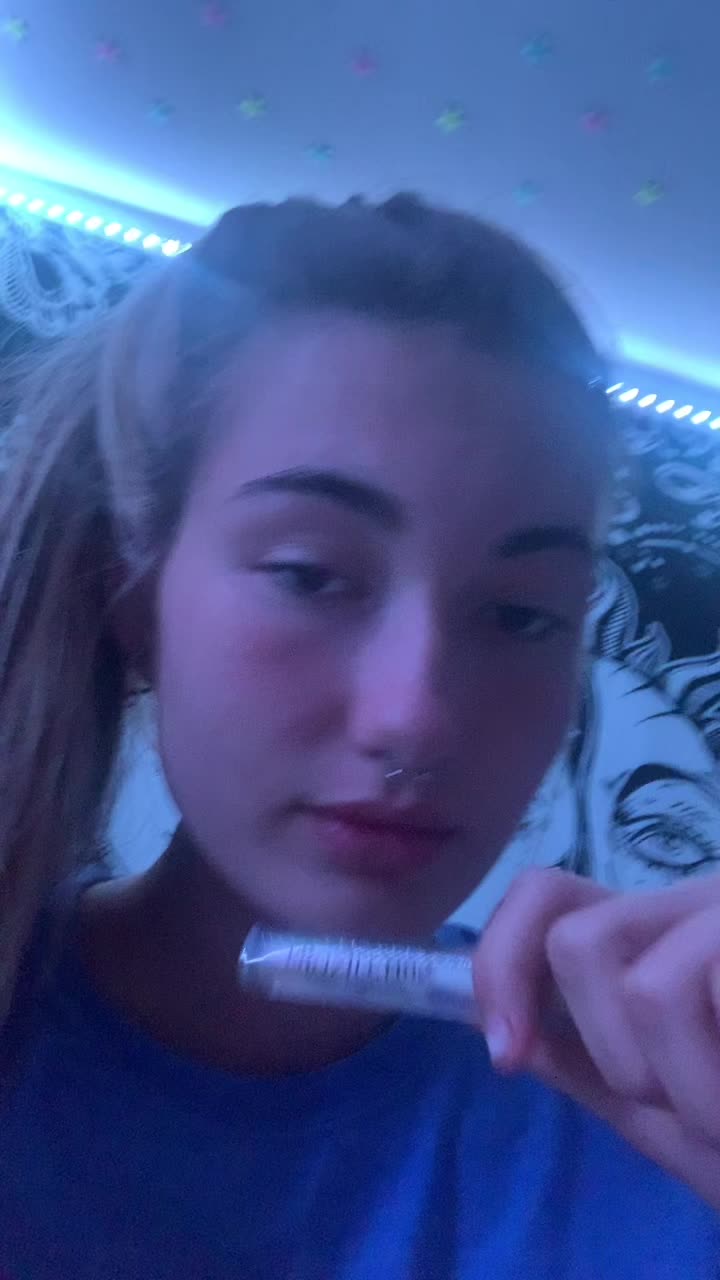 @lily j