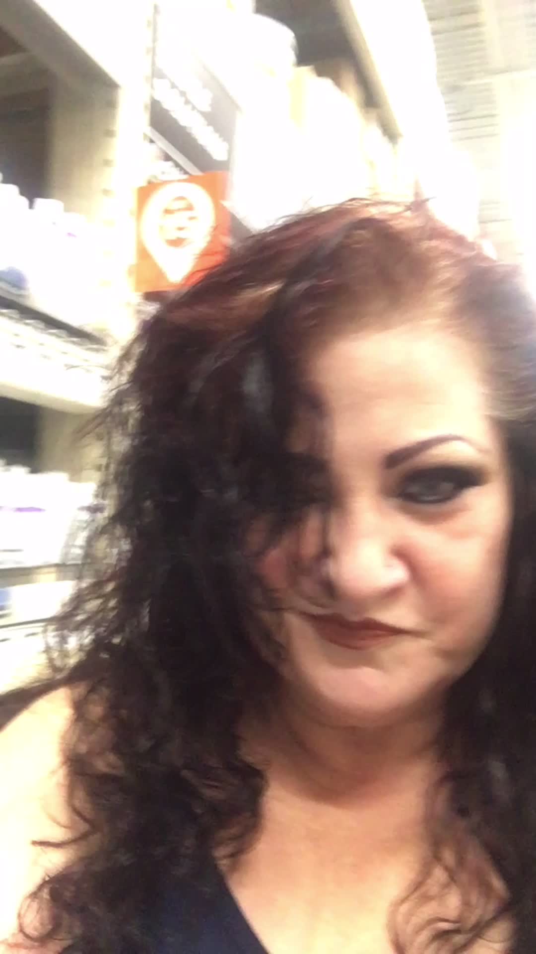 @ Angela  Hernandez