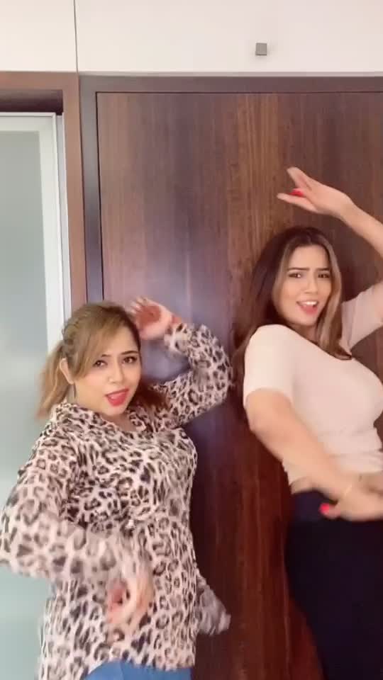 @Ayesha Hashme