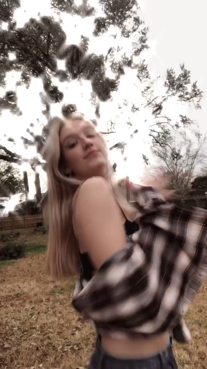@isa <3