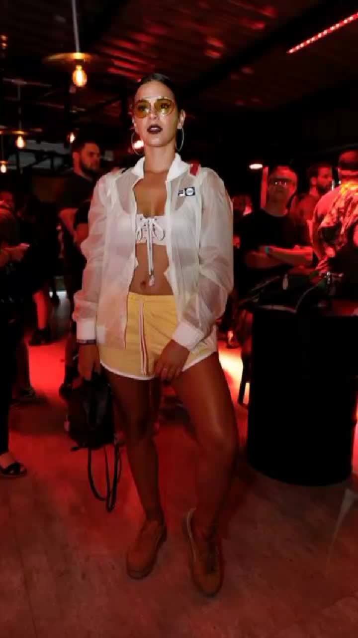 @Bruna marquezine