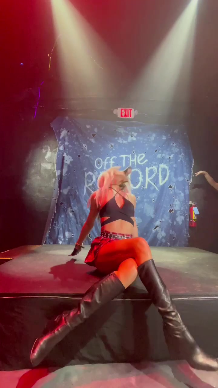 @cocothesiren