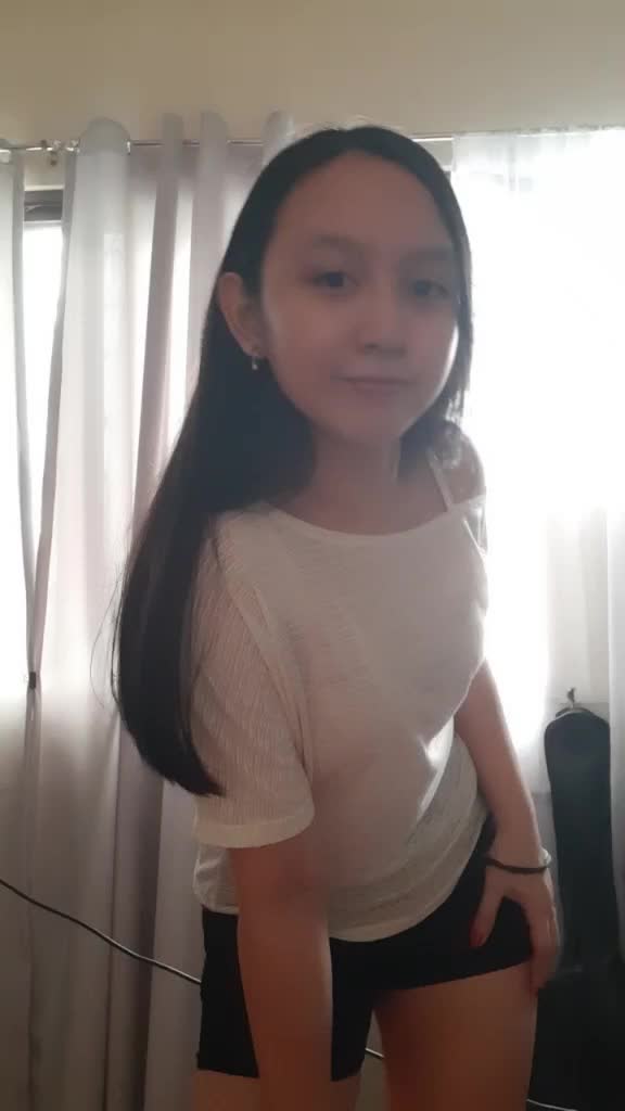@LoraineV.