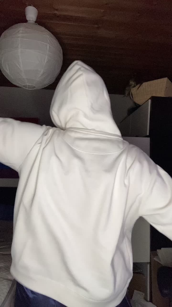@emmouu.x._