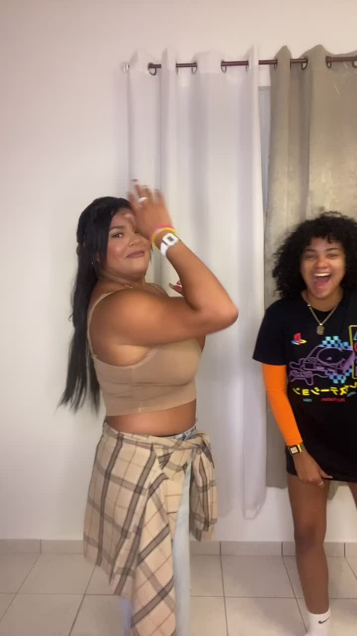 @LaIvette