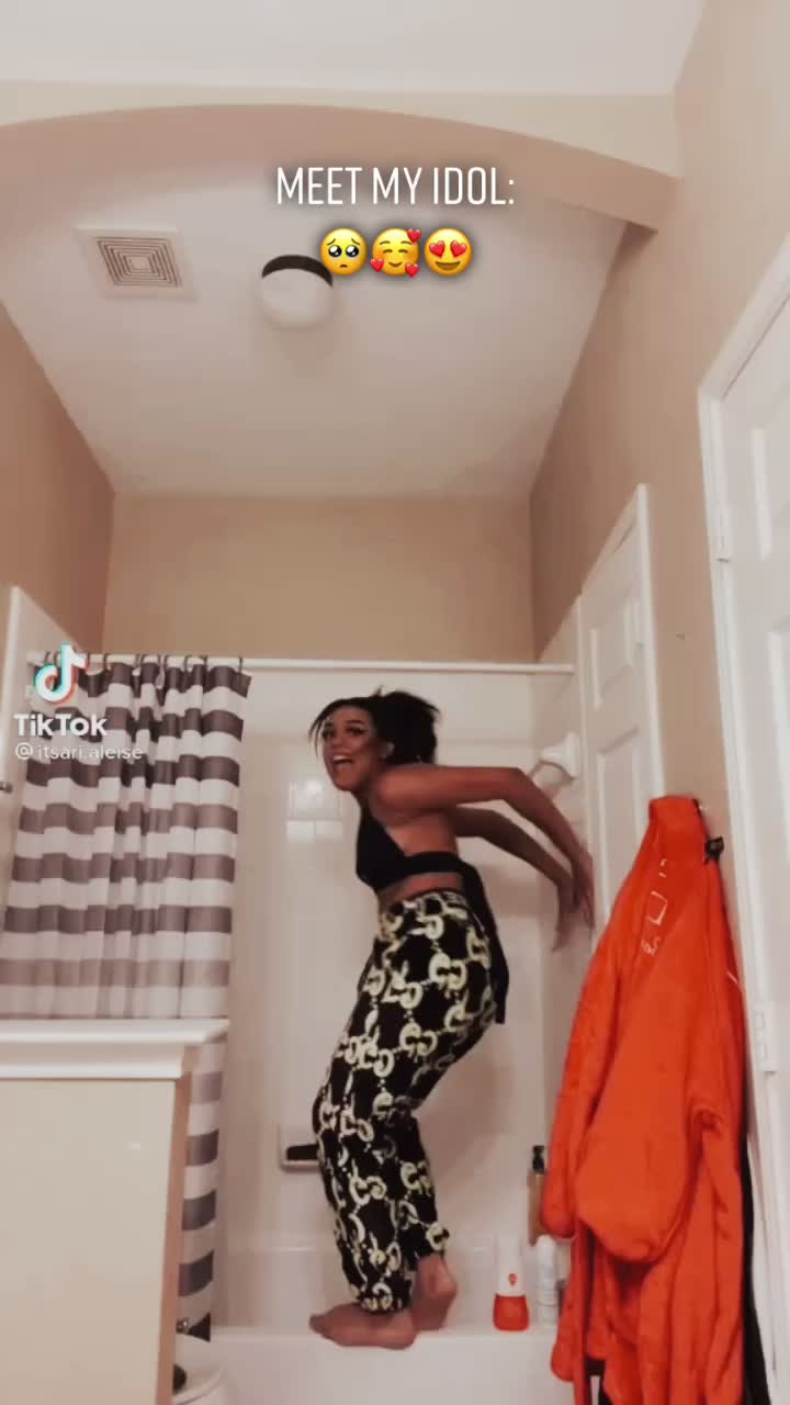 @ari🥺🐾