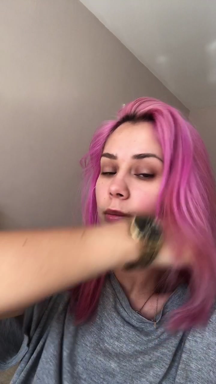 @Audreyhedo