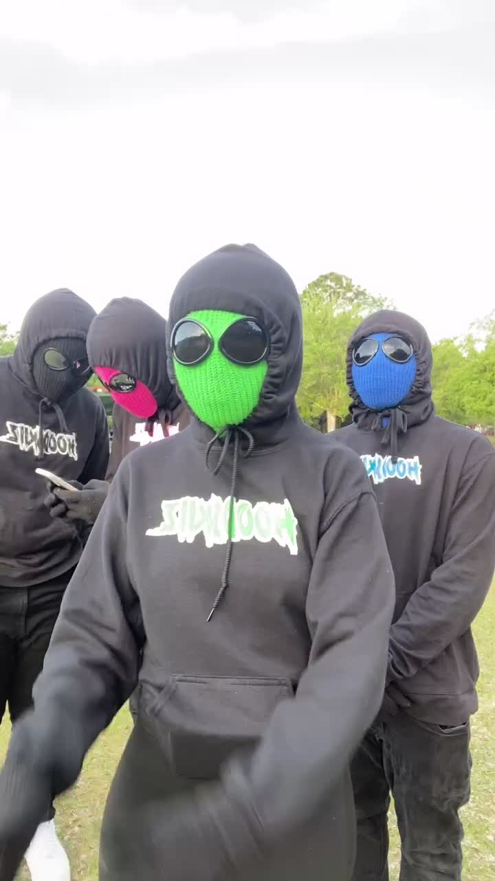 @HoodSkiiz