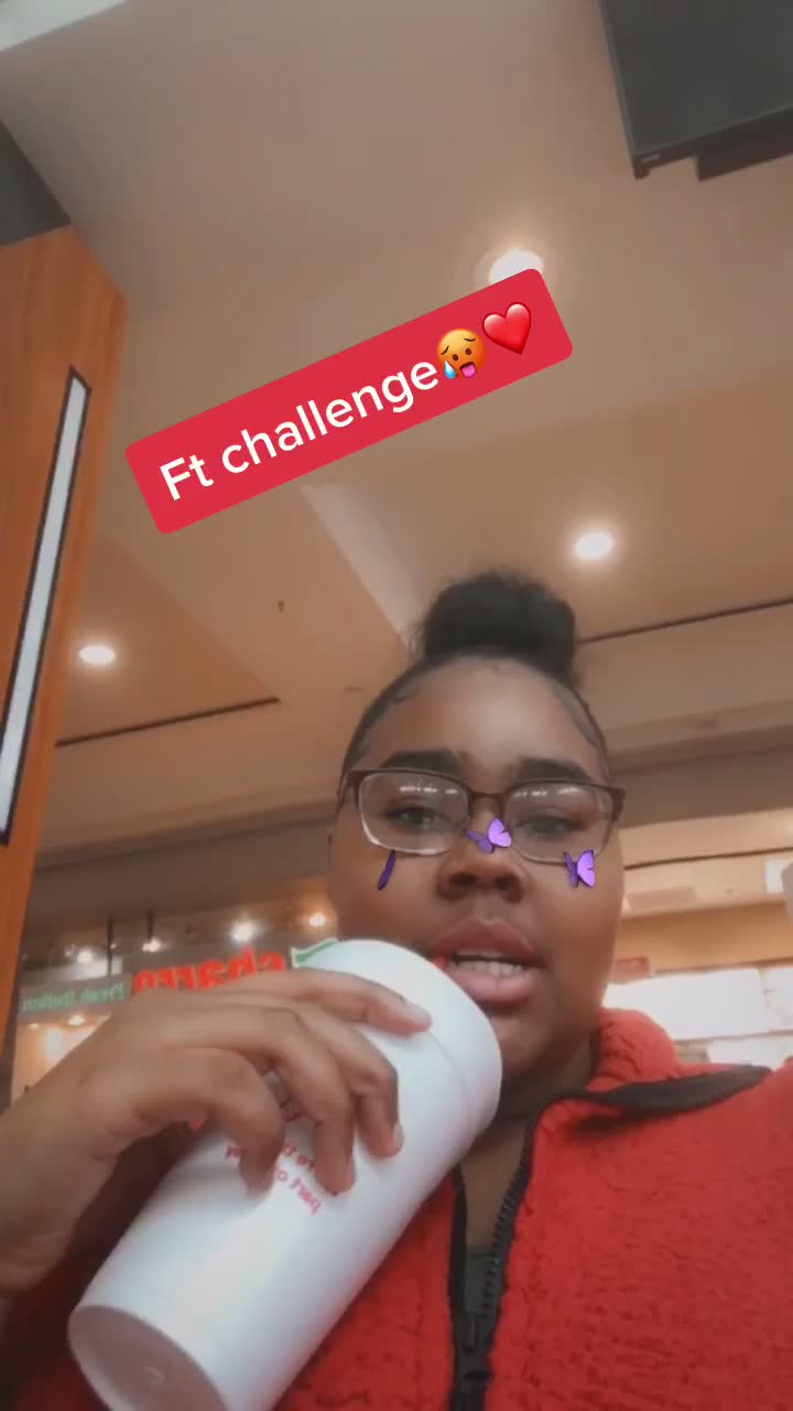 @Nia🦋💕