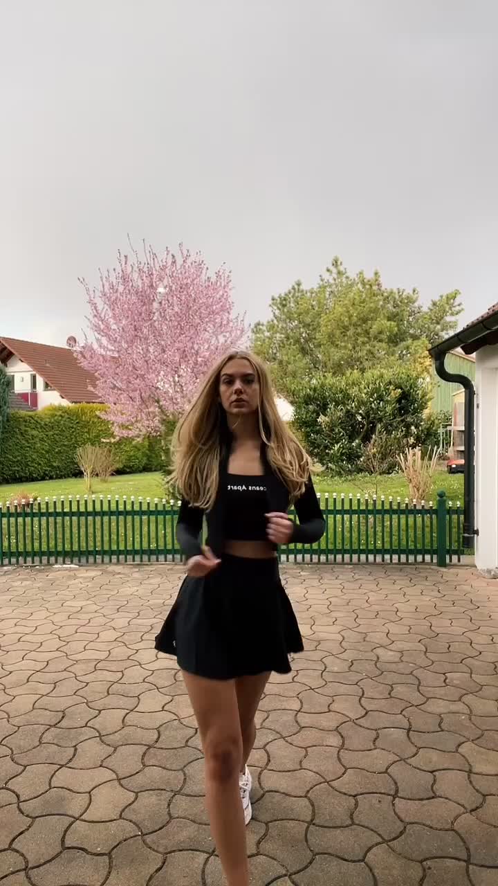 @Ana