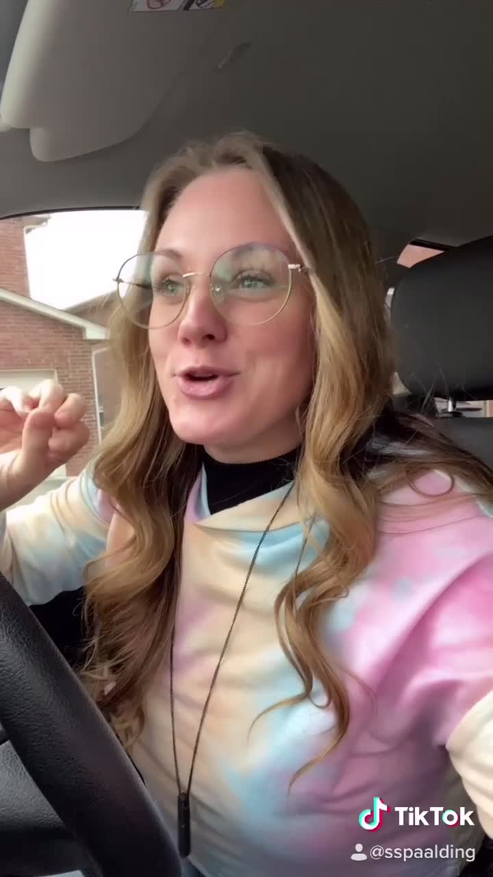 @Sara🤓