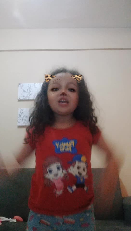 @Laura Eliane226