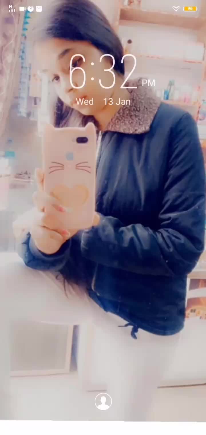 @cute girl 😍😍😍