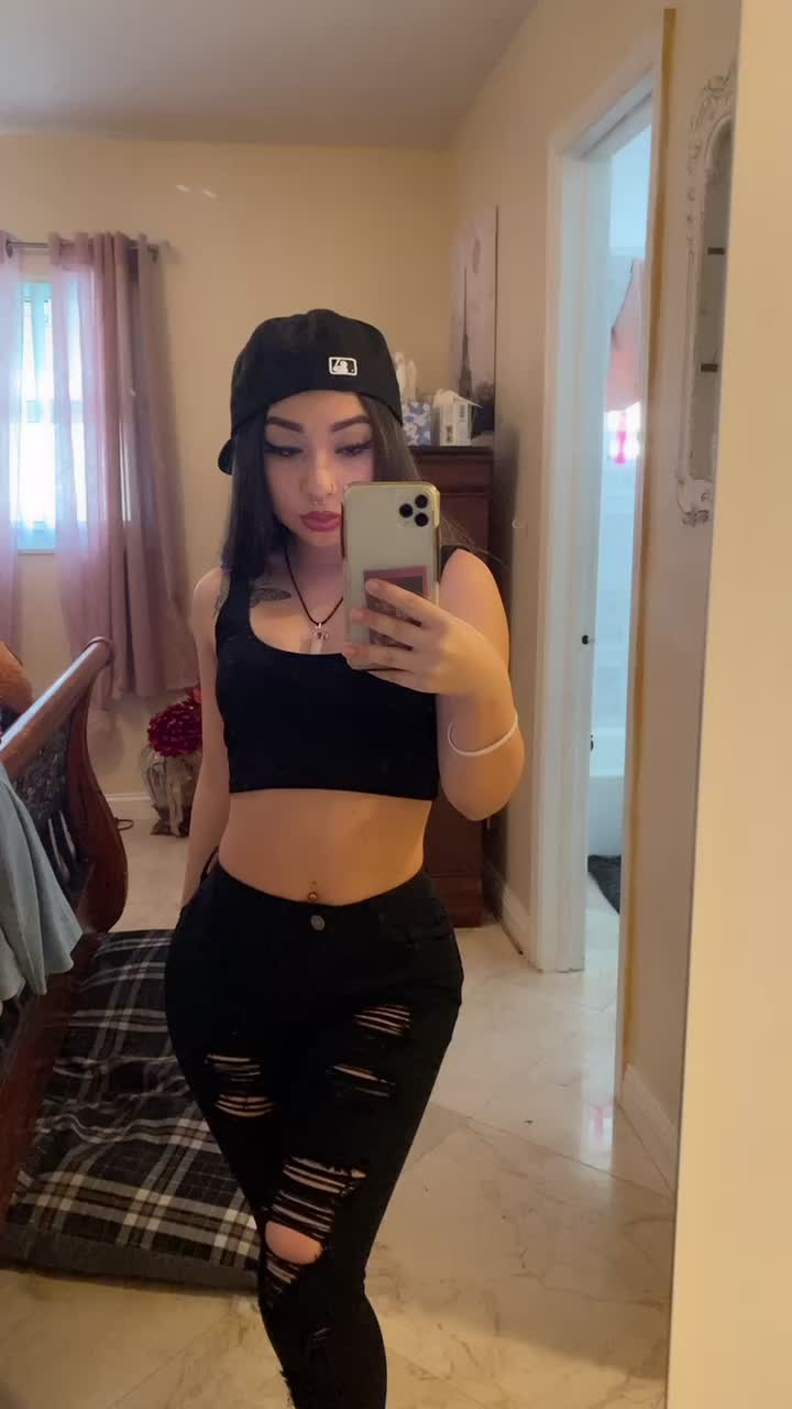 @Sofiii✨
